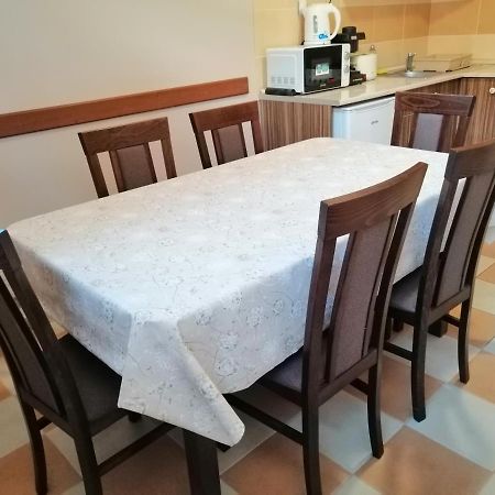 Apollo Vendeghaz Apartment Edeleny Ngoại thất bức ảnh