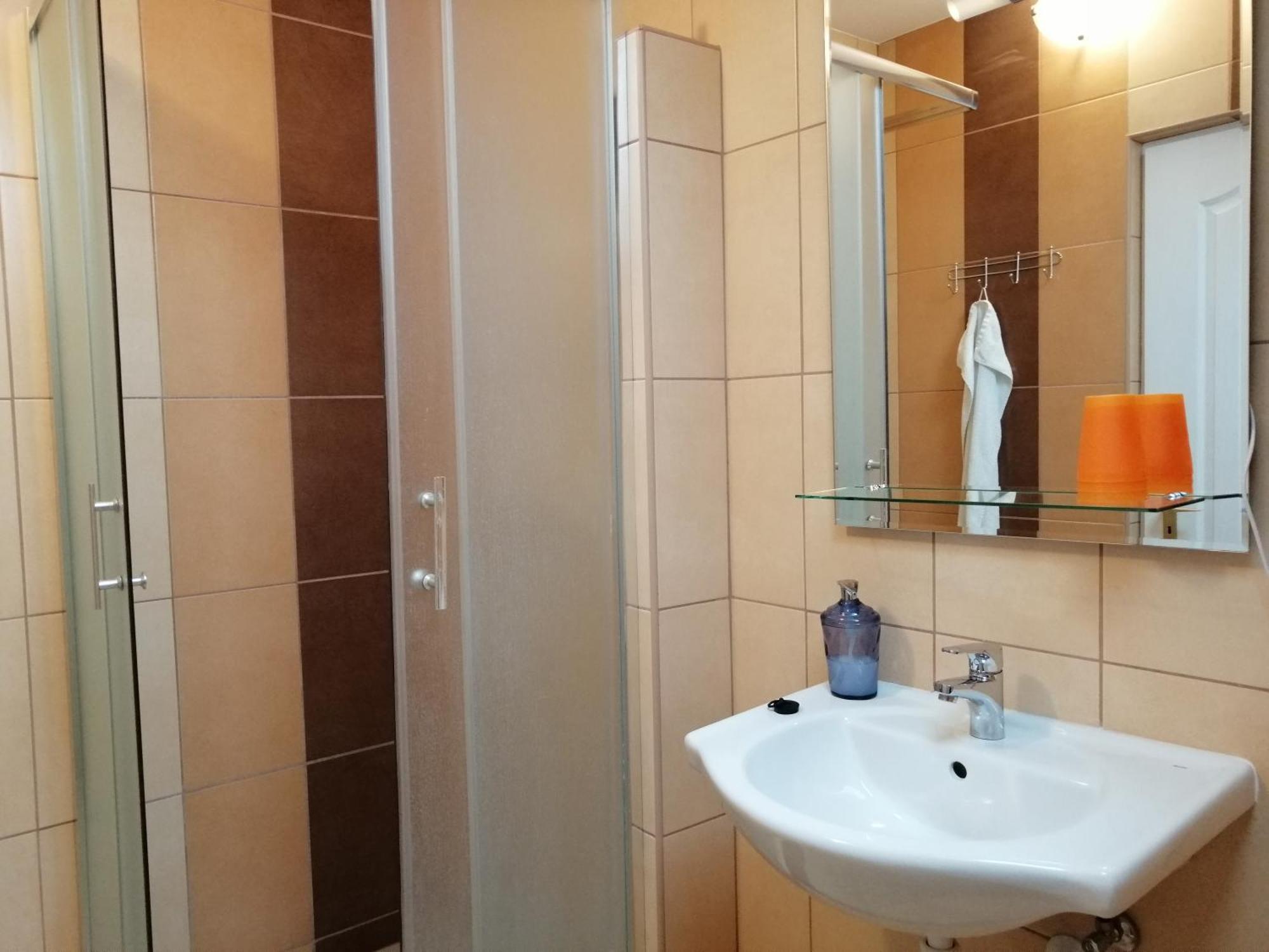 Apollo Vendeghaz Apartment Edeleny Ngoại thất bức ảnh